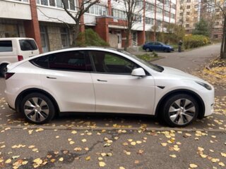 2021 Tesla Model Y Long Range Dual Motor I, белый, 4500000 рублей, вид 3