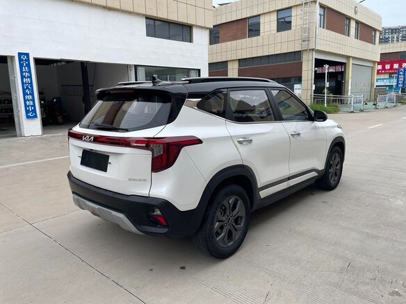 2023 Kia Seltos I Рестайлинг, белый - вид 5