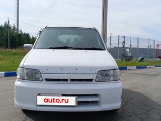 2001 Nissan Cube I Рестайлинг (Z10), белый, 215000 рублей, вид 4