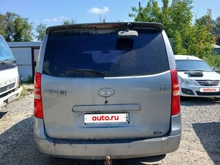2011 Hyundai Grand Starex I, серый, 980000 рублей, вид 5