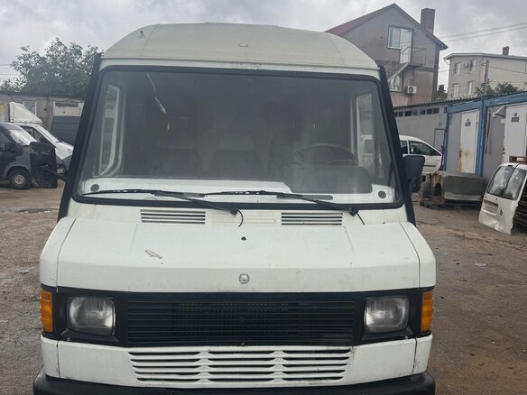 1990 Mercedes-Benz T1, белый, 450000 рублей - вид 2