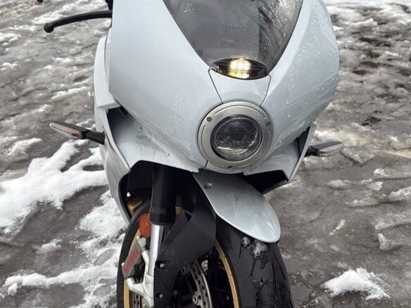 2022 MV Agusta Superveloce 800, серый, 2250000 рублей - вид 4