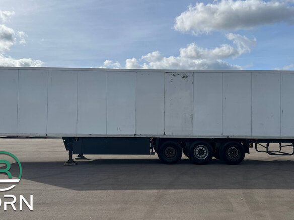 2015 Schmitz Cargobull SKO, белый, 3830000 рублей - вид 3