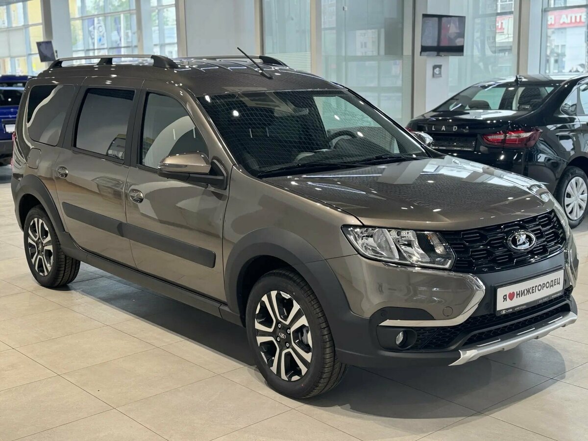 Открыть фотографии: Lada (ВАЗ) Largus I Рестайлинг