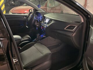 2017 Hyundai Solaris II, чёрный, 1475000 рублей, вид 5