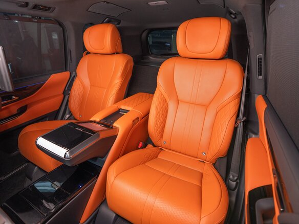 2022 Lexus LX 600 IV, серый - вид 27