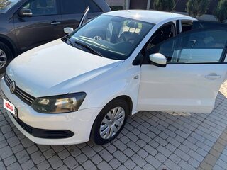 2012 Volkswagen Polo V, белый, 780000 рублей, вид 2