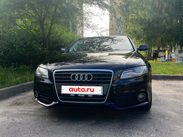 2011 Audi A4 IV (B8), чёрный - вид 1