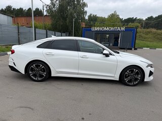 2021 Kia K5 III, белый, 1950000 рублей, вид 3
