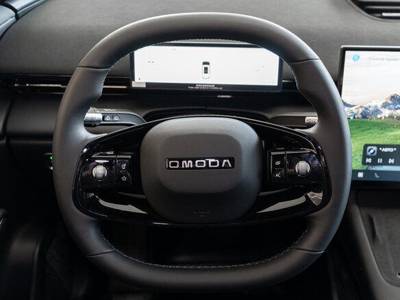 2026 Omoda C7, чёрный - вид 17
