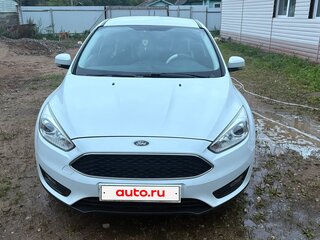 2016 Ford Focus III Рестайлинг, белый, 999999 рублей, вид 2