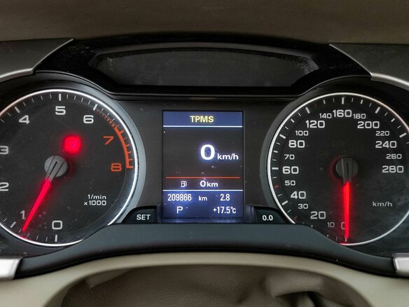 2008 Audi A4 6-speed IV (B8), чёрный, 949000 рублей - вид 18