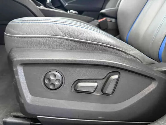 2023 Audi Q2 L 35 TFSI I Рестайлинг, зелёный, 1690000 рублей - вид 17