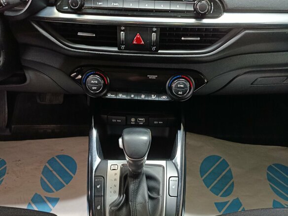 2018 Kia Cerato IV, белый, 1634000 рублей - вид 14