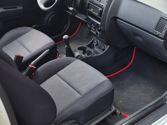 2010 Hyundai Getz I Рестайлинг, белый, 400000 рублей - вид 12
