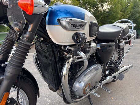 2018 Triumph Bonneville T100, синий, 799000 рублей, вид 5