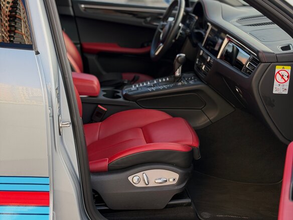 2019 Porsche Macan S I Рестайлинг, серебристый, 5190000 рублей - вид 11