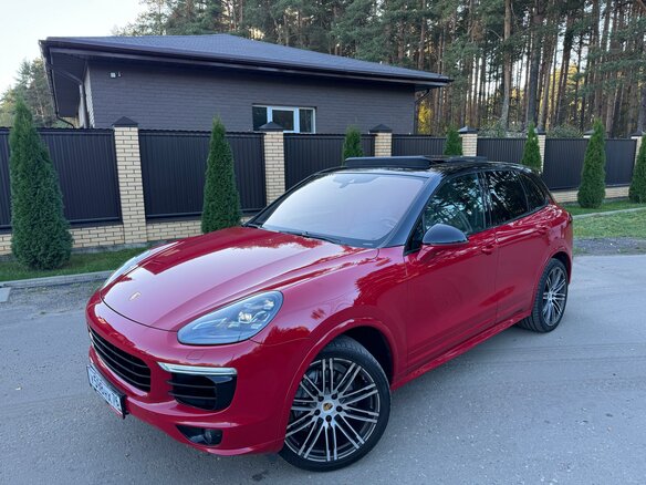 2016 Porsche Cayenne Diesel II Рестайлинг (958), красный, 4350000 рублей