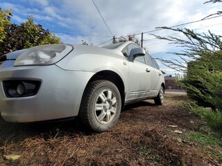 2009 Kia Carens II (UN), серебристый, 629000 рублей, вид 4