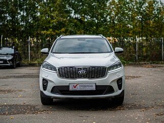 2019 Kia Sorento III Prime Рестайлинг, белый, 3050000 рублей, вид 3