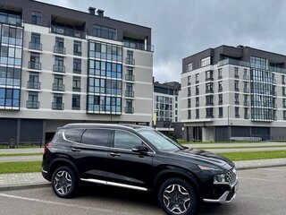 2021 Hyundai Santa Fe IV Рестайлинг, чёрный, 2700000 рублей, вид 3