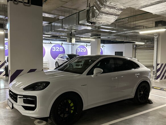 2023 Porsche Cayenne E-Hybrid Coupé III Рестайлинг, белый, 15900000 рублей - вид 1