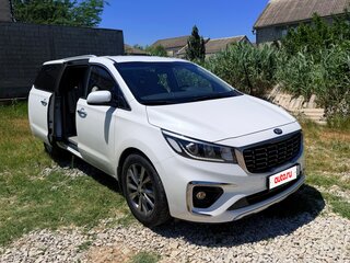 2019 Kia Carnival III, белый, 1350000 рублей, вид 2