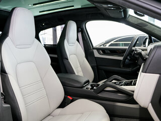 2025 Porsche Cayenne GTS Coupé III Рестайлинг, чёрный, 25690000 рублей, вид 2