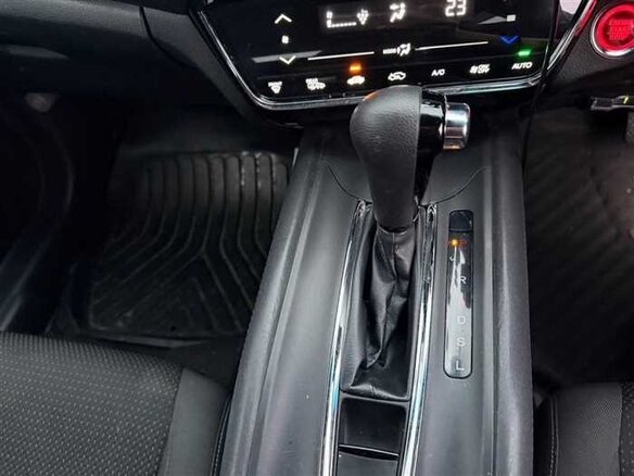 2019 Honda Vezel I Рестайлинг, чёрный, 1290000 рублей - вид 8
