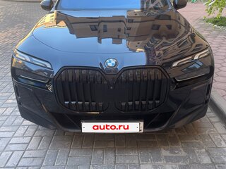 2023 BMW 7 серии 740d xDrive VII (G70), чёрный, 10000000 рублей, вид 3