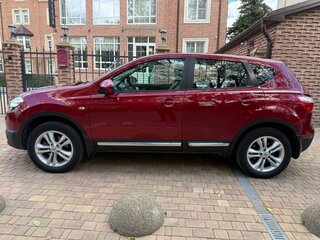 2010 Nissan Qashqai I Рестайлинг, красный, 989000 рублей, вид 5