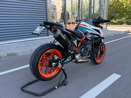 2020 KTM 890 Duke R, оранжевый, 750000 рублей, вид 2