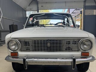 1980 Lada (ВАЗ) 2101, белый, 299000 рублей, вид 2