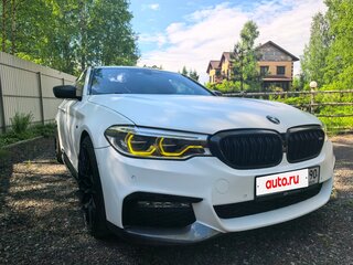 2017 BMW 5 серии 540i xDrive VII (G30/G31/G38), белый, 2850000 рублей, вид 4