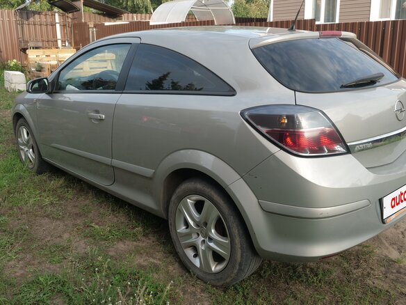 2008 Opel Astra GTC H Рестайлинг, бежевый - вид 4