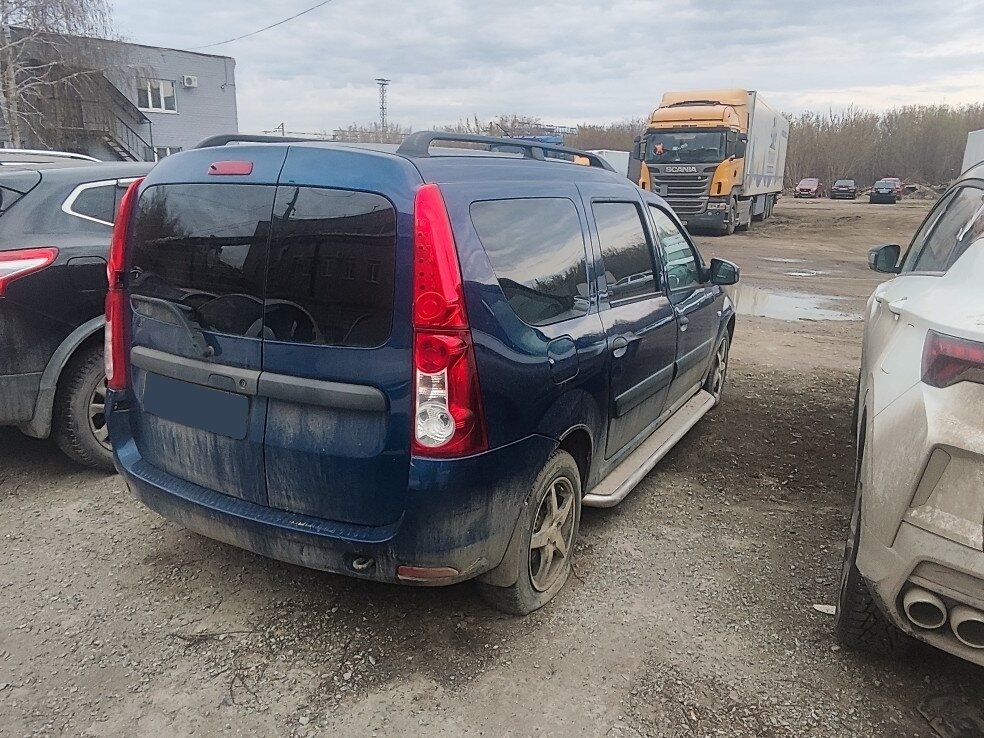 Открыть фотографии: Lada (ВАЗ) Largus I