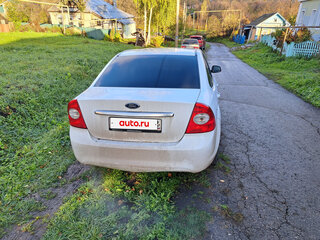 2010 Ford Focus II Рестайлинг, белый, 280000 рублей, вид 3