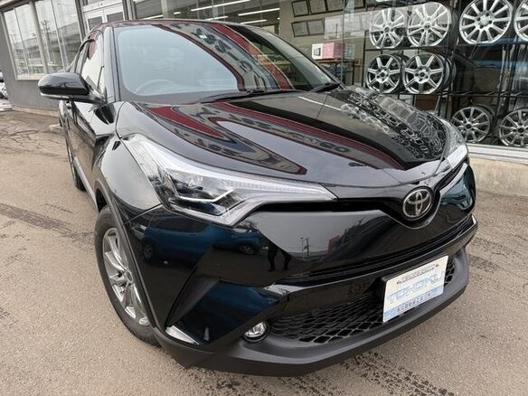 2023 Toyota C-HR I Рестайлинг, чёрный, 1696000 рублей