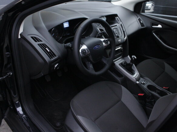 2013 Ford Focus III, чёрный, 1100000 рублей - вид 5