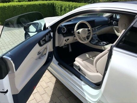 2017 Mercedes-Benz E-Класс 300 V (W213, S213, C238), белый, 4250000 рублей, вид 5
