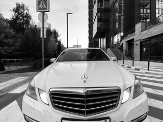 2011 Mercedes-Benz E-Класс 200 7G-Tronic IV (W212, S212, C207), белый, 1600000 рублей, вид 5
