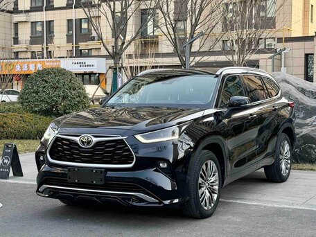 Toyota Highlander IV (XU70)