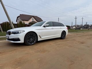2018 BMW 5 серии 520d VII (G30/G31/G38), белый, 1960000 рублей, вид 2