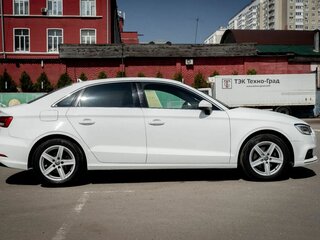 2017 Audi A3 III (8V) Рестайлинг, белый, 1750000 рублей, вид 5