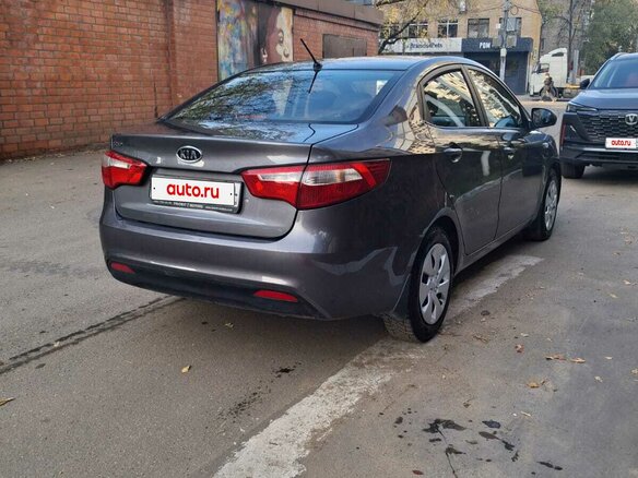 2012 Kia Rio III, серый, 650000 рублей - вид 3