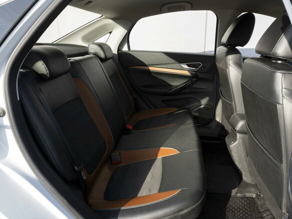 2023 Lada (ВАЗ) Vesta Cross I Рестайлинг (NG), белый, 1299000 рублей - вид 6