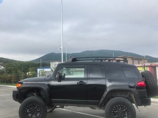 2011 Toyota FJ Cruiser, чёрный, 3400000 рублей, вид 3