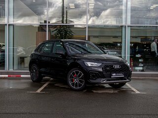 2025 Audi Q5 L 45 TFSI II (FY) Рестайлинг, чёрный, 5990000 рублей, вид 3