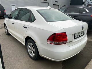 2010 Volkswagen Polo V, белый, 509000 рублей, вид 3