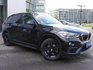 2018 BMW X1 20i xDrive II (F48), чёрный, 2731000 рублей, вид 3